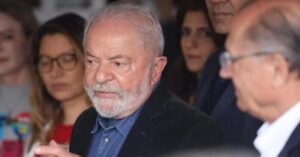 Bolsonaro e Michelle acionam a Justiça por fake news de Lula