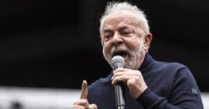 Lula exige votos de ministros do Centrão no Congresso
