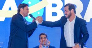 União Brasil apoia permanência de Juscelino no governo Lula