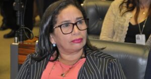 Justiça suspende afastamento de prefeita de Paço do Lumiar