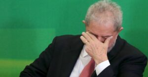 Quase 70% dos evangélicos e 43% dos católicos reprovam Lula