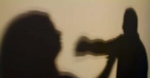 Aprova PL que aumenta pena de feminicídio para até 40 anos