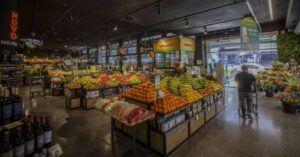 Alta de preços dos alimentos deve pressionar inflação em 2024