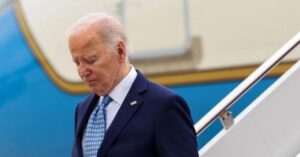 Pesquisa mostra 72% dos eleitores contra reeleição de Biden