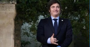 Milei pede Estado menor e defende reforma trabalhista