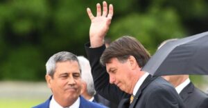 MP rejeita acusação de abuso de poder político contra Bolsonaro