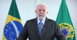 Presidente Lula faz pronunciamento para criticar Bolsonaro