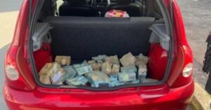 Polícia encontra dono de carro com R$ 1 milhão abandonado