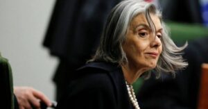 STF decide que bancos forneçam dados de clientes aos Estados