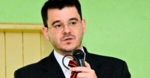 STJ decide pelo retorno de juiz afastado após operação