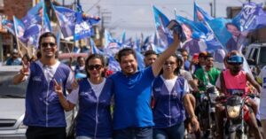 Carreata de Dr. Joel reúne apoiadores em Cidade Olímpica