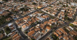 Cidades com mais servidores têm menor eficiência, diz estudo