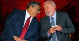 Dino critica lentidão do governo em ações contra queimadas