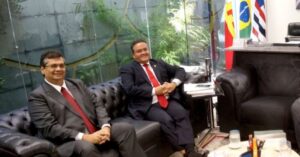 STF aceita queixa-crime de Dino contra Roberto Rocha
