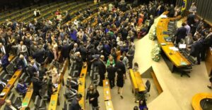 82 deputados federais disputam cargos nas eleições 2024