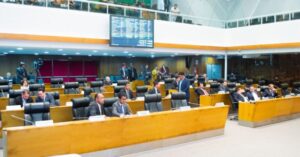 Nove parlamentares disputam prefeituras em 6 cidades do MA
