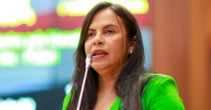 Ana do Gás assume 4ª vice-presidência da Assembleia