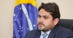 Estatal ligada a ministério de Juscelino complica governo