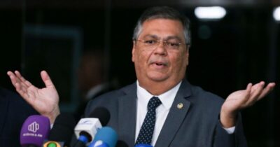 Dino exige transparência sobre emendas para liberar verbas