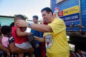 Fábio Macedo e Projeto Cuidando de Vidas levam alegria, diversão e presentes para crianças de São Luís