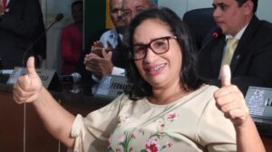Justiça afasta prefeita de Paço do Lumiar por 50 dias
