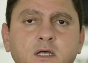 Prefeito de Passagem Franca é acusado de fraudar contratos públicos