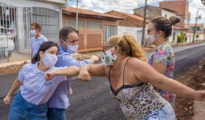 Neutro no primeiro turno, Edivaldo será decisivo no segundo