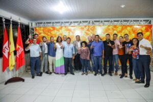 Flávio Dino e Carlos Lula discutem plano de mobilização para as eleições 2022