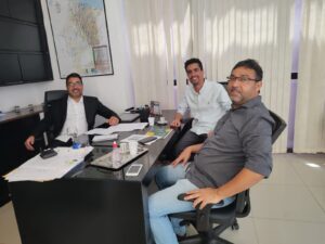 Gilberto Lins, presidente da MOB, recebe bancada do Xeque-Mate