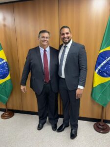Vice-prefeito de Palmerândia na posse de Dino no Ministério da Justiça e Segurança pública