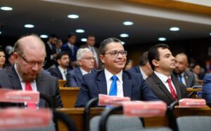 Deputado Carlos Lula se compromete com políticas públicas ao assumir mandato
