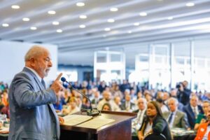 Ministro Juscelino Filho participa da primeira reunião do Conselhão