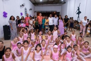 Fernando Braide participa de comemoração pelo Dia das Mães na Areinha