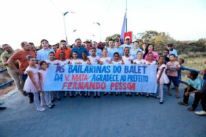 Fernando Pessoa realiza inaugurações, entregas títulos de propriedade de terra e máquinas agrícolas, em aniversário de Tuntum