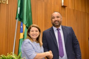 Aprovado PL de Iracema e Roberto Costa que permite livre ingresso de mulheres na PM