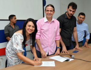 “Em time que está ganhando não se mexe”: Prefeito Fábio Gentil mantém Coordenação da ASCOM da Prefeitura com Marcela Ramos e Beto Ferreira