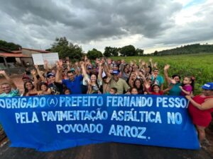 População vai a rua agradecer ao prefeito Fernando Pessoa pelo asfalto da estrada do Arroz