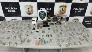 Homem que vendia drogas em grupos de WhatsApp é preso na Grande Ilha