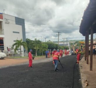 Prefeito Raimundinho dá início a recuperação asfáltica de ruas e avenidas de Presidente Dutra