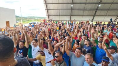 Toinho Patioba acompanhado do Ministro Juscelino, do deputado Francisco Nagib e do povo de Gonçalves Dias inaugora importantes obras para o município