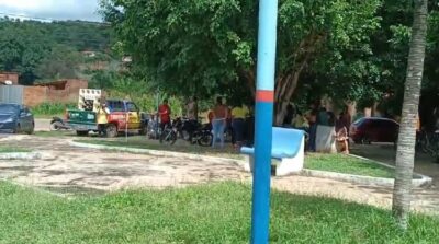 Fracassa manifestação do Sindicato usada como palanque politico por vereador de oposição em Governador Luiz Rocha
