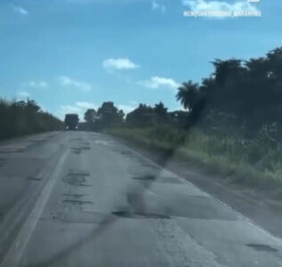 Motorista posta vídeo direcionado ao presidente Lula mostrando as péssimas condições da BR-226 no trecho de Porto Franco a Grajaú indo até Presidente Dutra