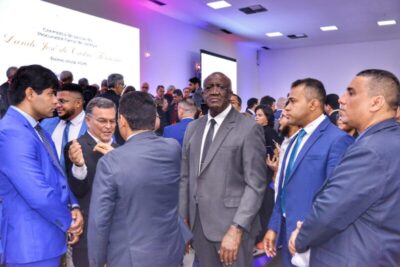 Prefeito Zé Martinho o Kabão, prestigia posse do novo Procurador-Geral, Danilo de Castro