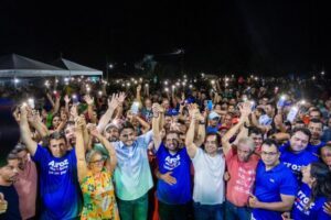 Em um dia de muita inaugurações Fernando Pessoa se torna o primeiro prefeito de Tuntum a ligar a sede a um povoado no asfalto