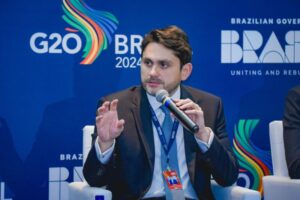 “A economia digital é o novo eixo dinâmico da economia global”, diz Juscelino Filho na reunião ministerial do G20