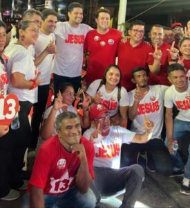 Almeidinha mostra força e arrasta uma multidão em Afonso Cunha