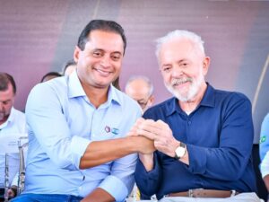 Weverton acompanha Lula durante viagem para Alcântara