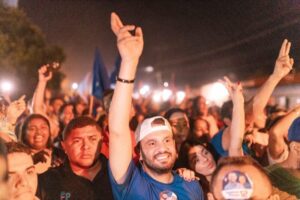 Em Tuntum, multidão recebe Fernando Pessoa no Creoli comprovando sua força rumo a reeleição