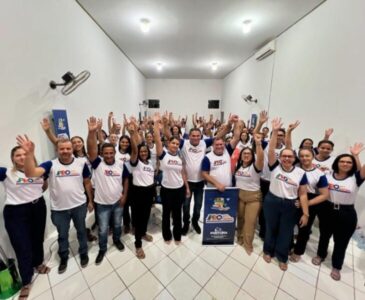 Prefeito Sebastião Costa realiza homenagem aos professores de Fortuna