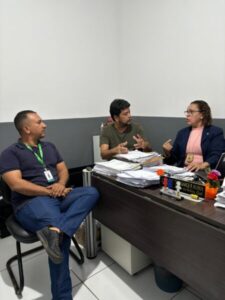 Paço do Lumiar: Delegada se reúne com secretário de infraestrutura para debater ataque a sepulturas do Cemitério da Maioba